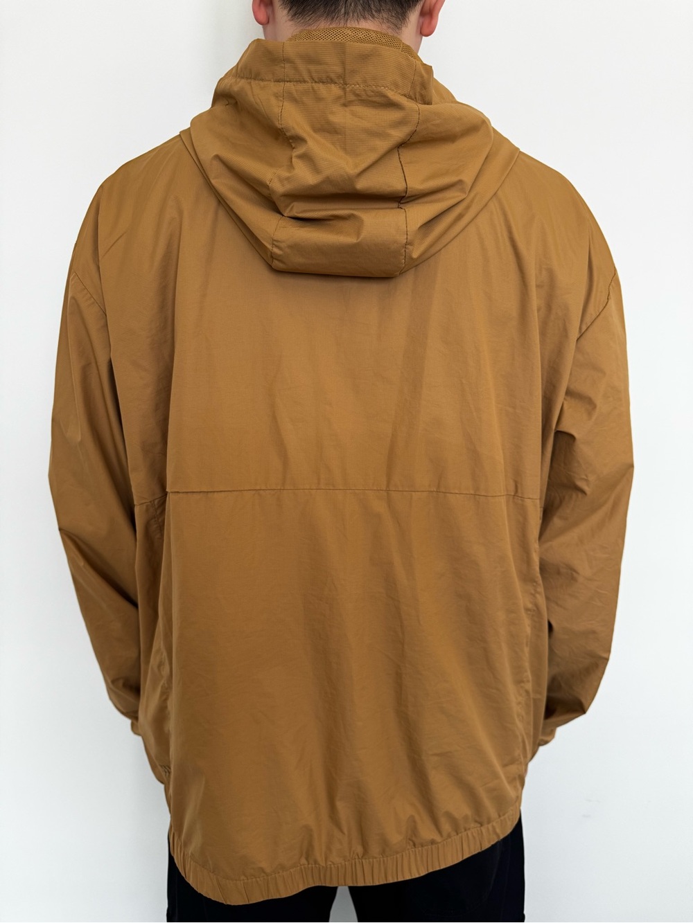 all in motion Hooded Windbreaker in Camel Brown